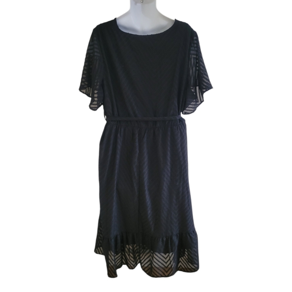 BloomChic Black Geometric Pocket Ruffle Sleeve Belted Midi Dress - Women's Plus - Picture 9 of 13